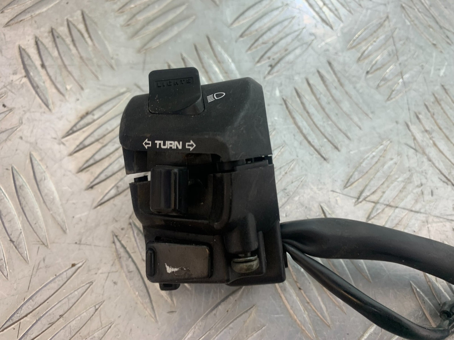 HONDA CBR600 CBR 600 RR LEFT SWITCH GEAR  YEAR 2003-2004 CMB1173)