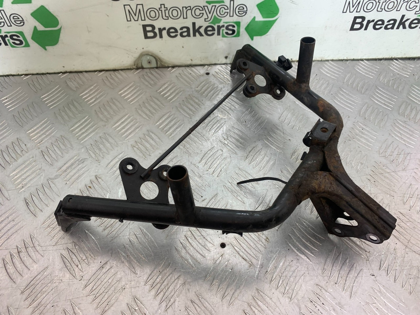 HONDA NT650 V DEAUVILLE FAIRING BRACKET YEAR 1999 (CMB1268)