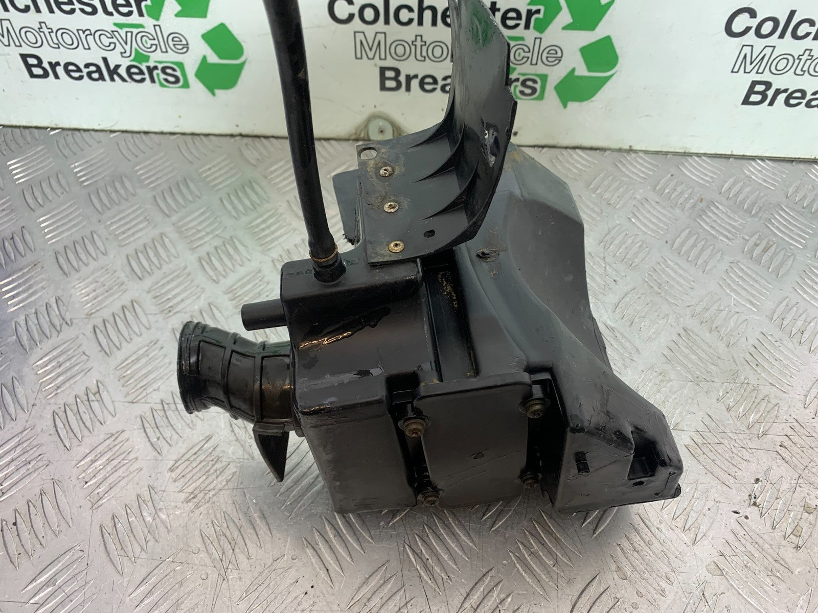 KAWASAKI KLR250 KLR 250 AIRBOX YEAR 1984-2001 (CMB1225)