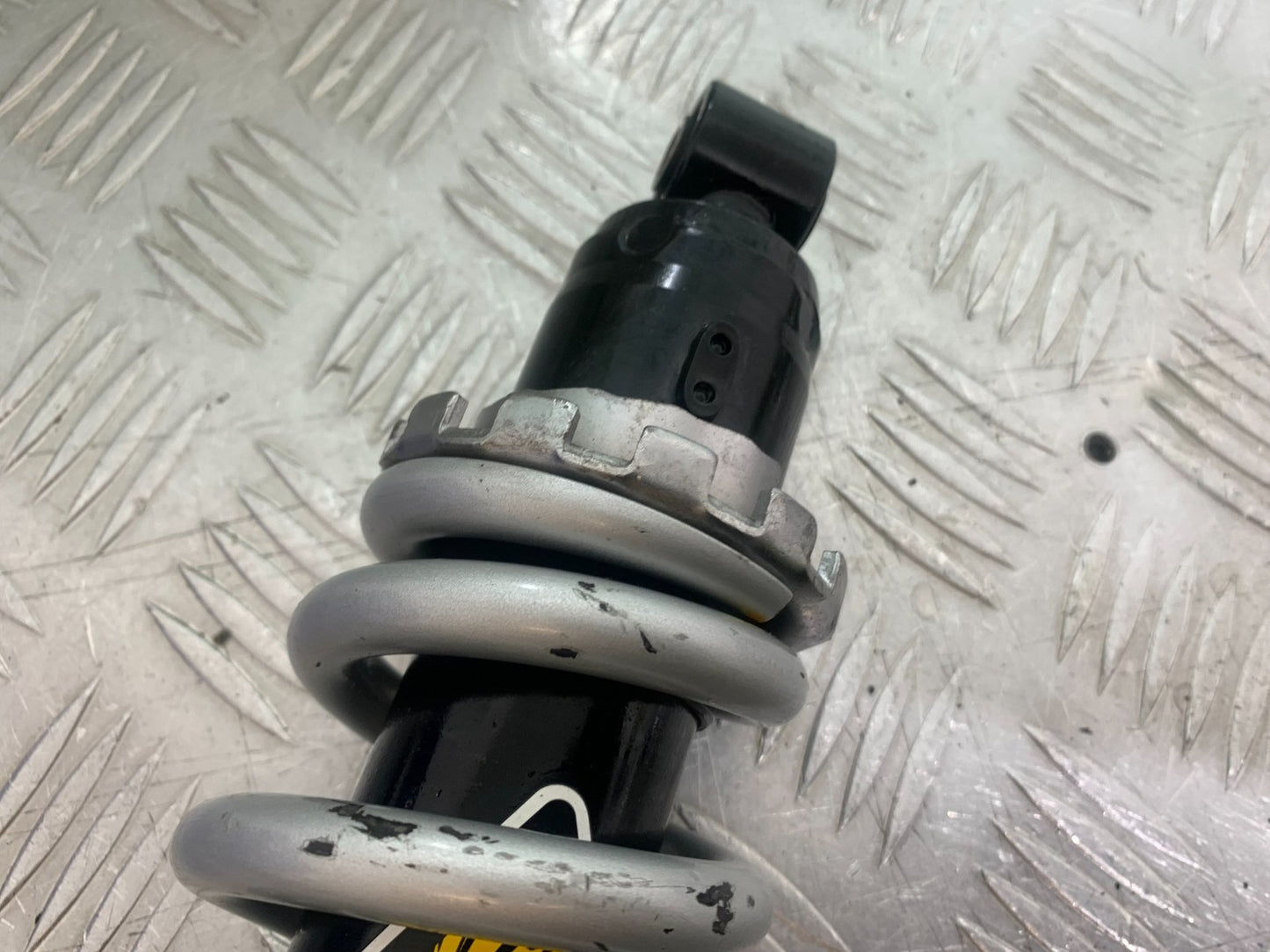 YAMAHA YZF R7 REAR SHOCK  YEAR 2022-2025 (CMB1255)