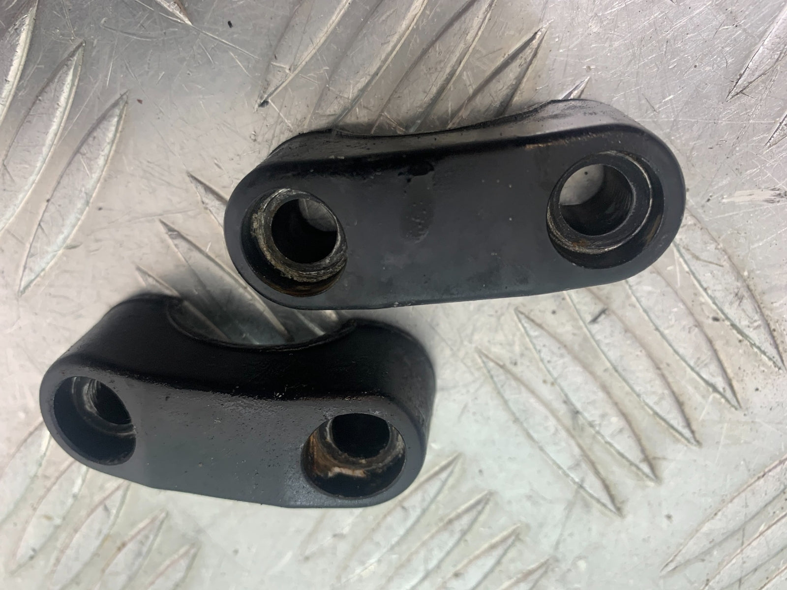 BMW K1200 K 1200 LT HANDLEBAR CLAMPS   YEAR 1999-07 (CMB1138)