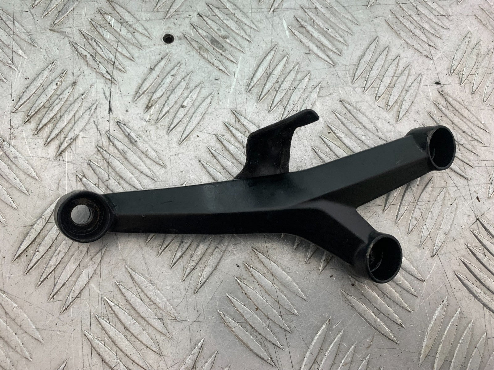 KTM DUKE 125 1X ENGINE BRACKET  YEAR 2017-2022 (CMB1274)