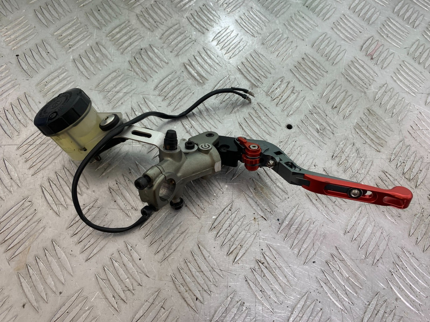 DUCATI 1299 PANIGALE FRONT BRAKE MASTER CYLINDER  YEAR 2016 (CMB 1187)