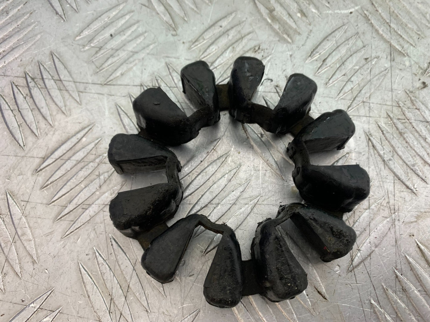 KAWASAKI KLR250 KLR 250 CUSH DRIVE RUBBERS YEAR 1984-2001 (CMB1225)