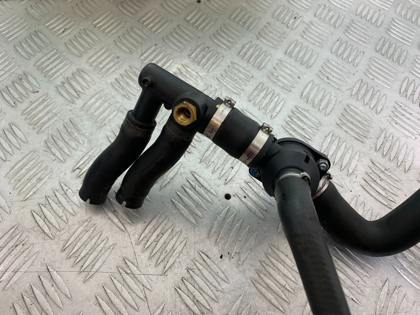 APRILIA TUONO 1000 V4R THERMOSTAT YEAR 2011-13  (CMB1316)