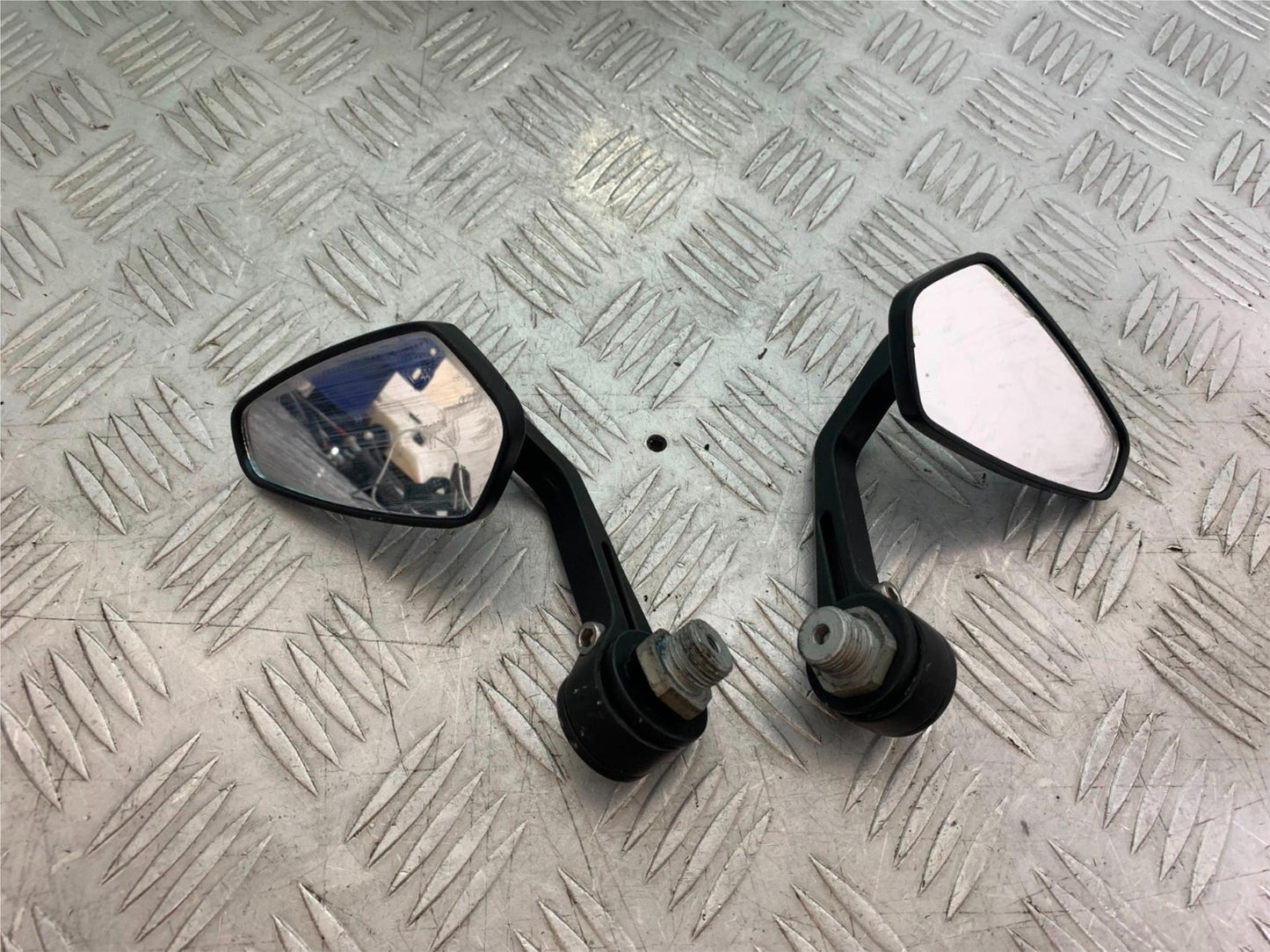APRILIA TUONO 1000 V4R MIRRORS  YEAR 2011-13  (CMB1316)