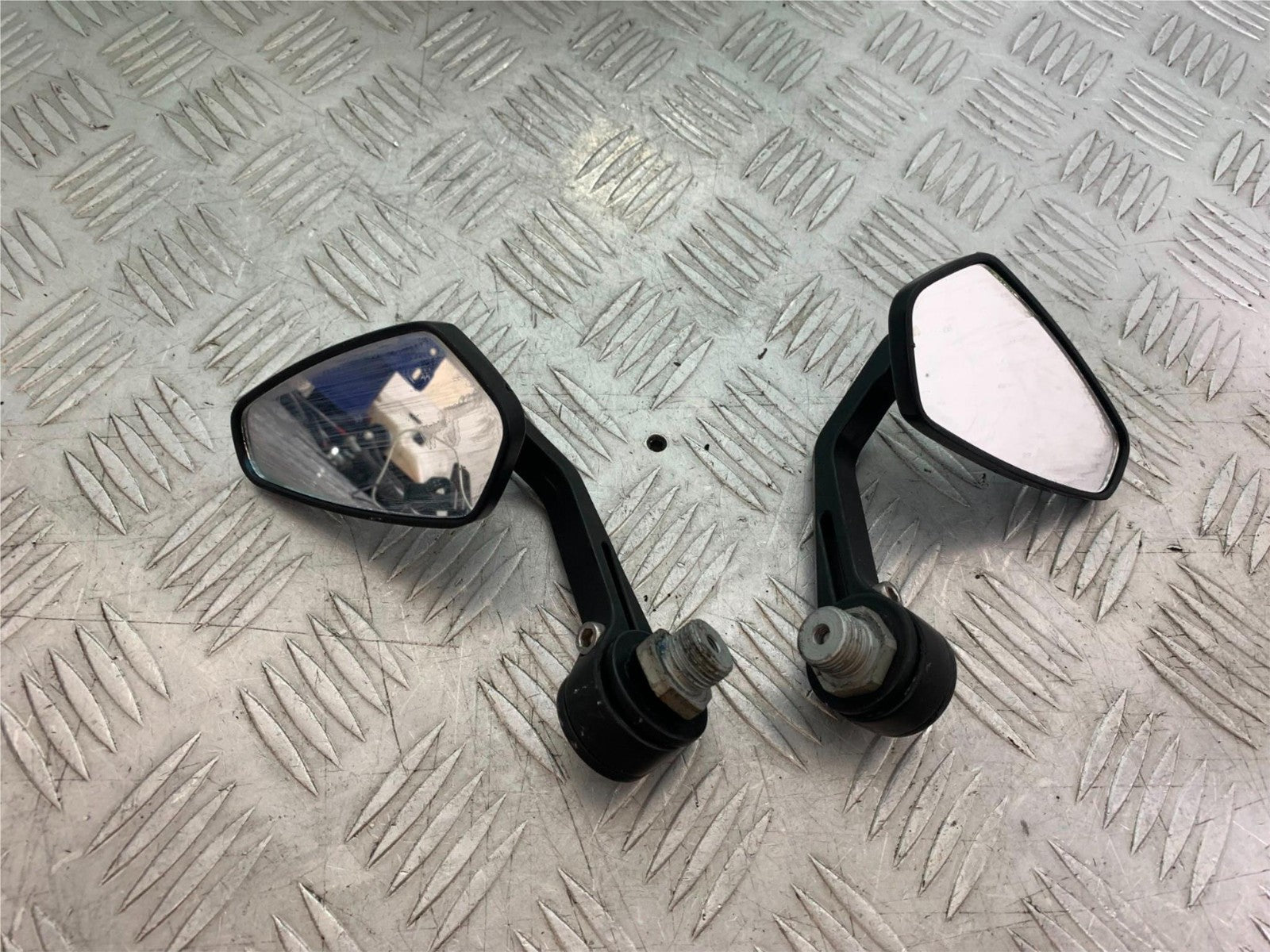APRILIA TUONO 1000 V4R MIRRORS  YEAR 2011-13  (CMB1316)