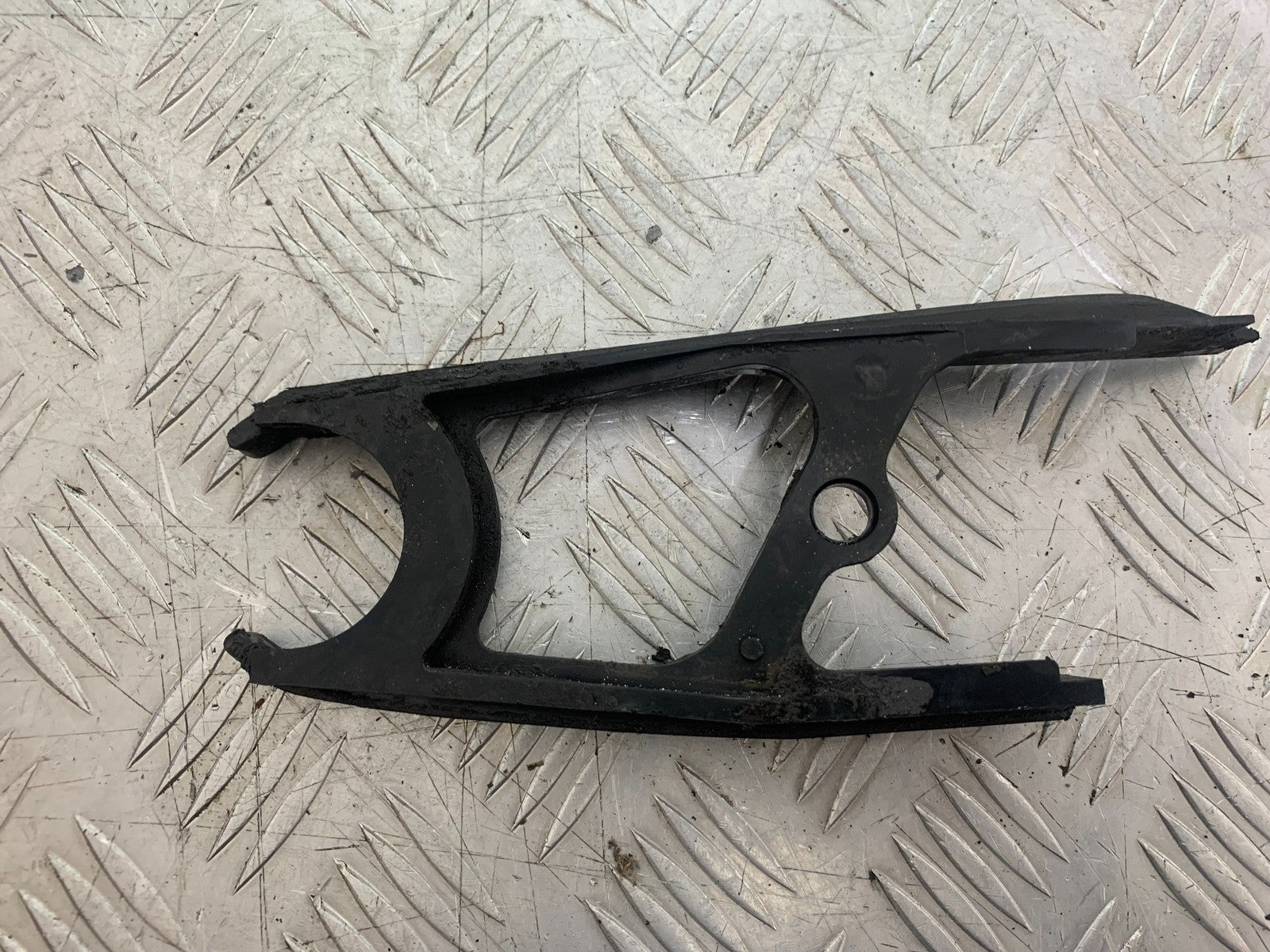 KAWASAKI ZX6R ZX6 F CHAIN GUIDE  YEAR 1995-1997 (CMB1169)