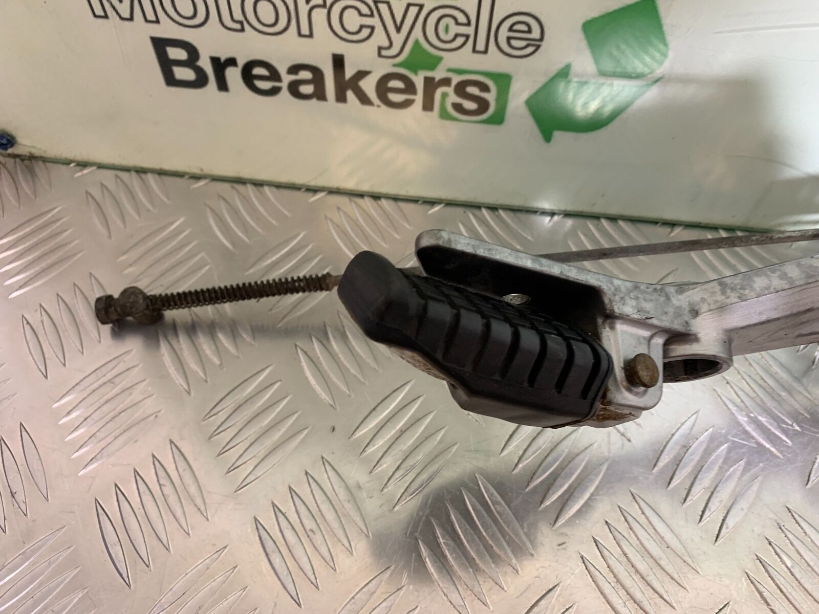 KAWASAKI ER5 ER 5 FRONT RIGHT HANGER YEAR 1997-2007 (CMB1003)