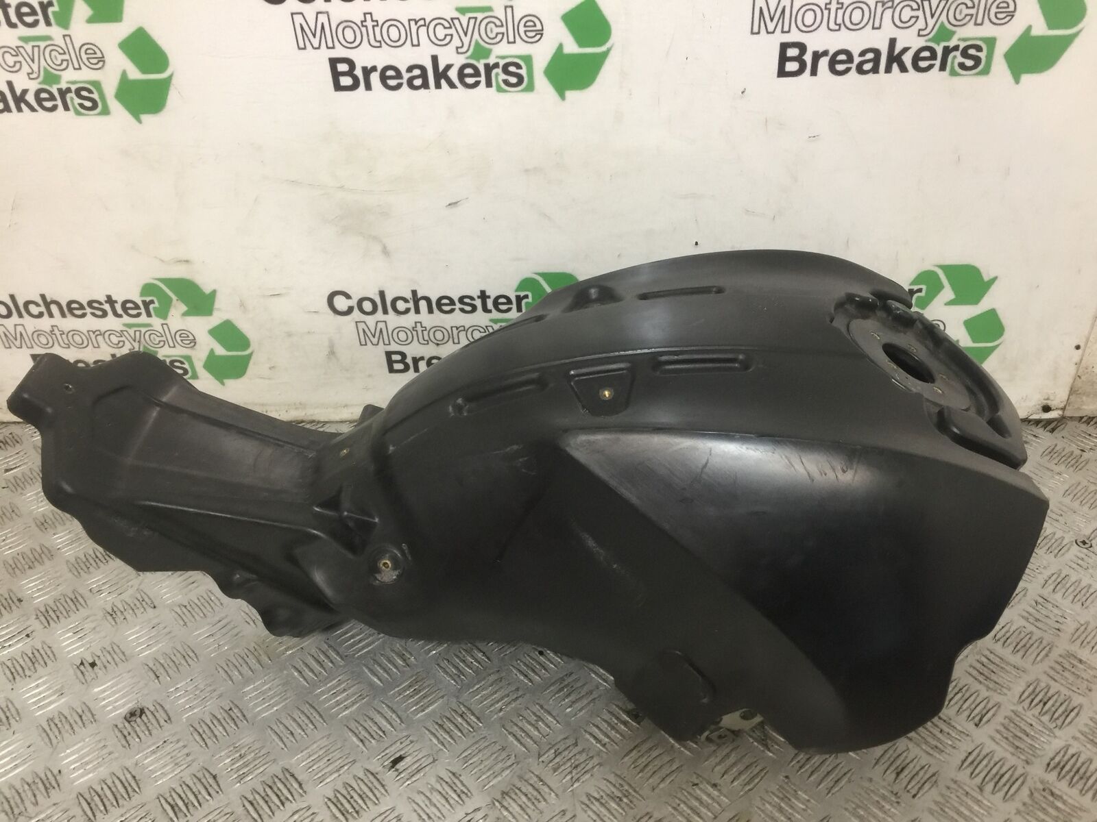 DUCATI 696 MONSTER PETROL TANK   YEAR 2008 (STOCK 768)