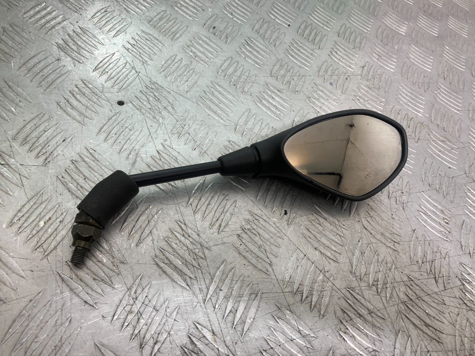 APRILIA TUONO 1000 V4R RIGHT MIRROR  YEAR 2011-13  (CMB1331)