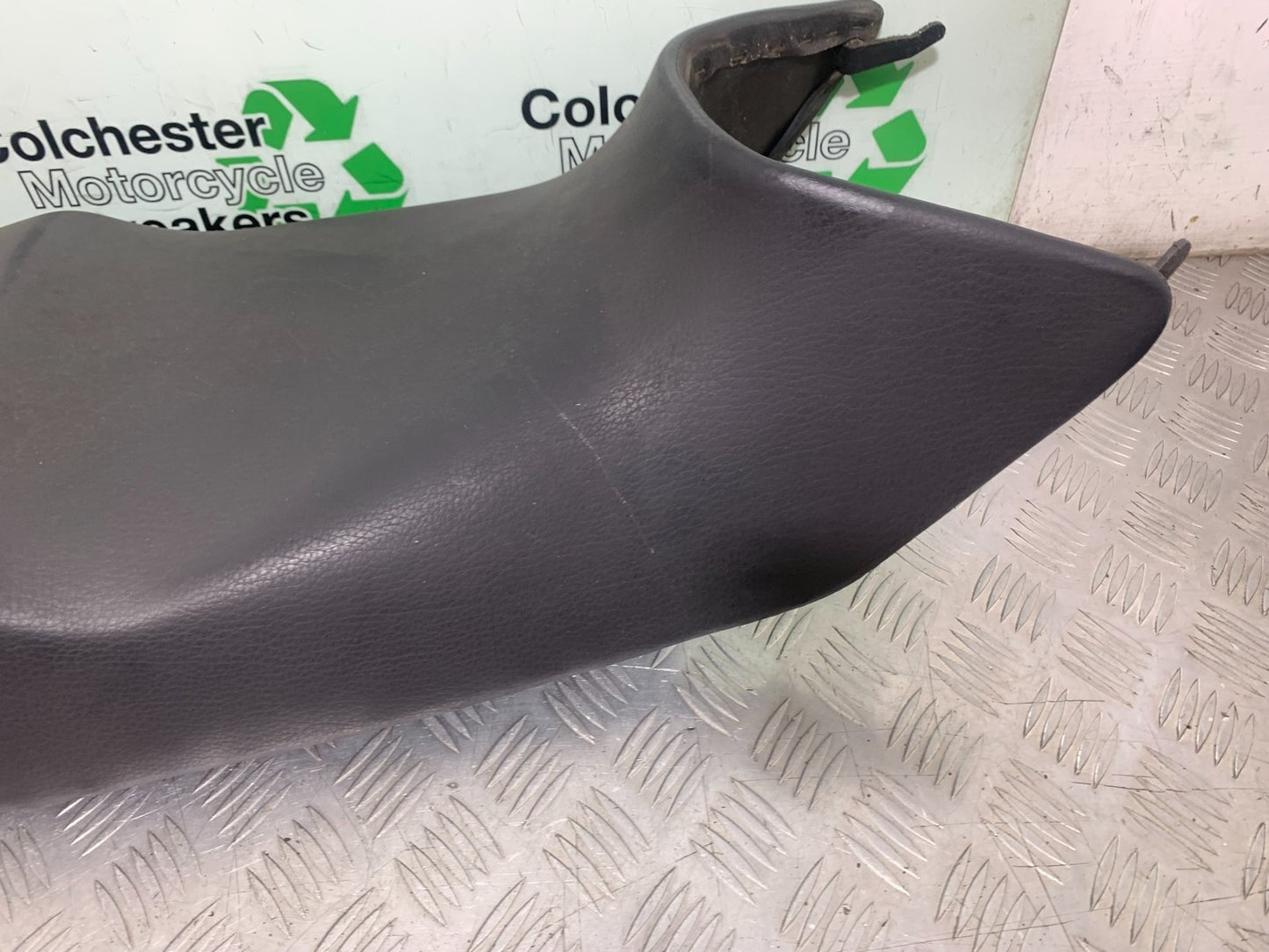 HONDA ST1100 PAN EUROPEAN SEAT  YEAR 1993-2001 (CMB1195)