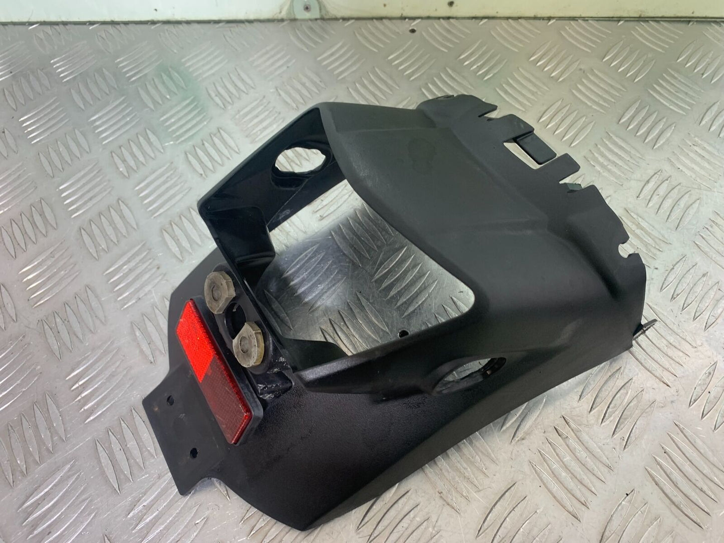 KAWASAKI EN650 VULCAN REAR LIGHT SURROUND   YEAR 2017-2021 (CMB1060)