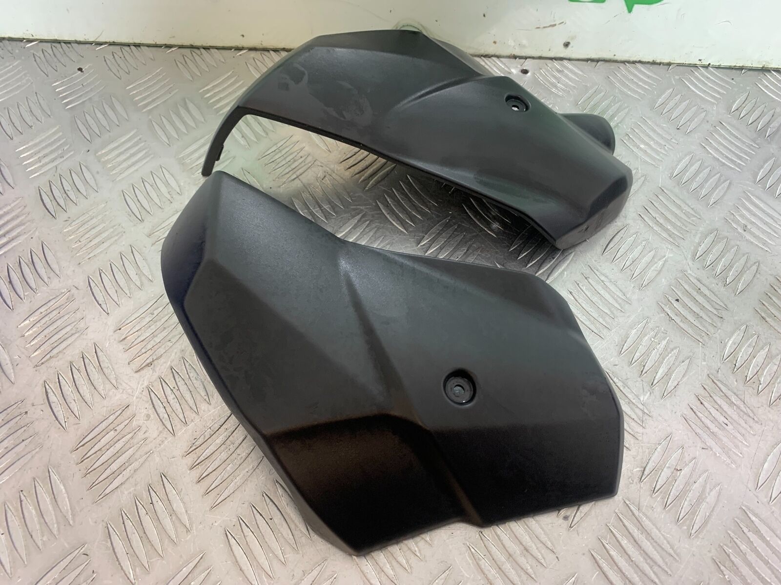 TRIUMPH TIGER 800 LEFT AND RIGHT INFILL COVERS  YEAR 2011-2014 (CMB1113)