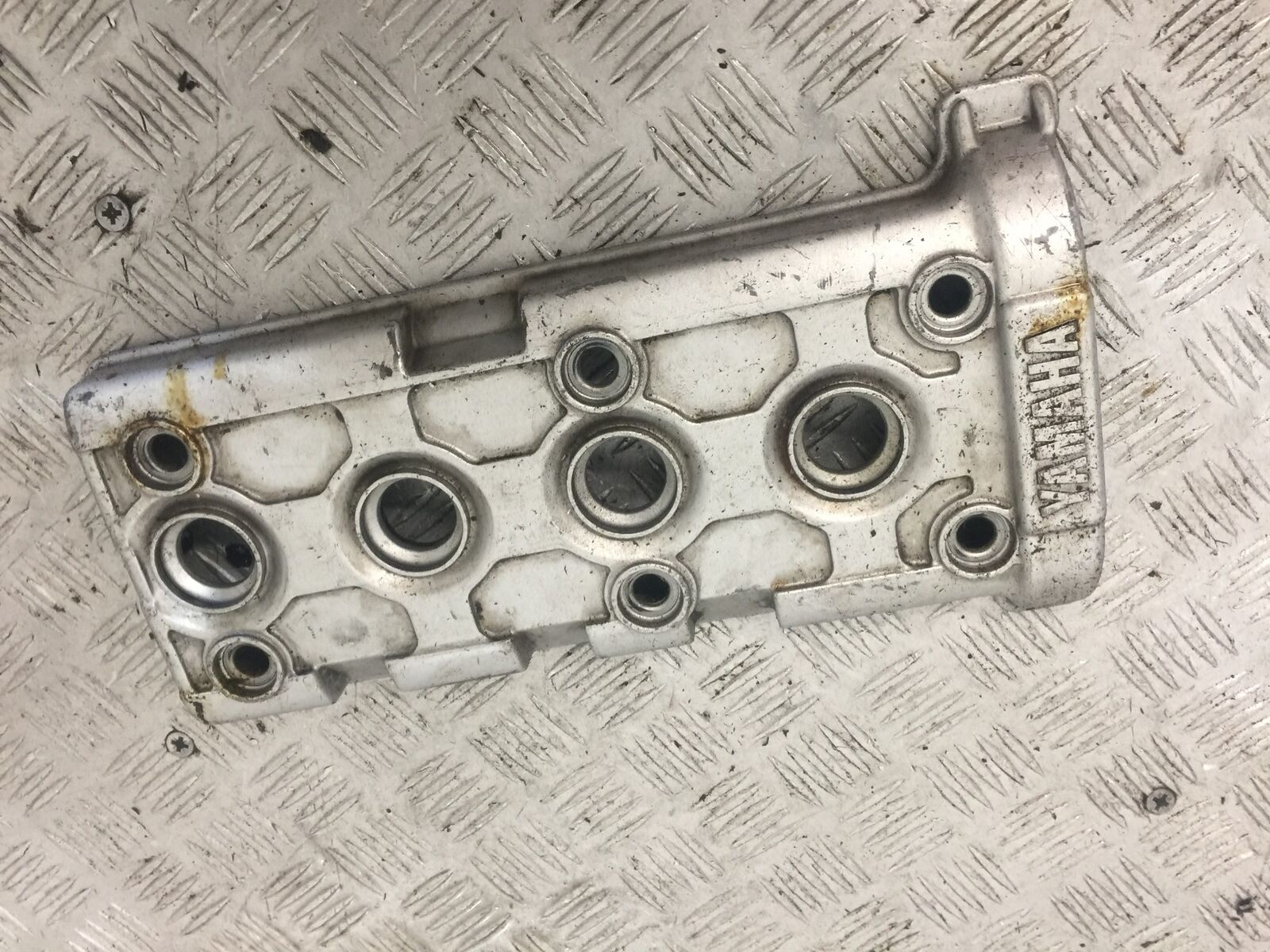 YAMAHA R6 5EB ROCKER COVER YEAR 1999-2002 (STOCK 757)