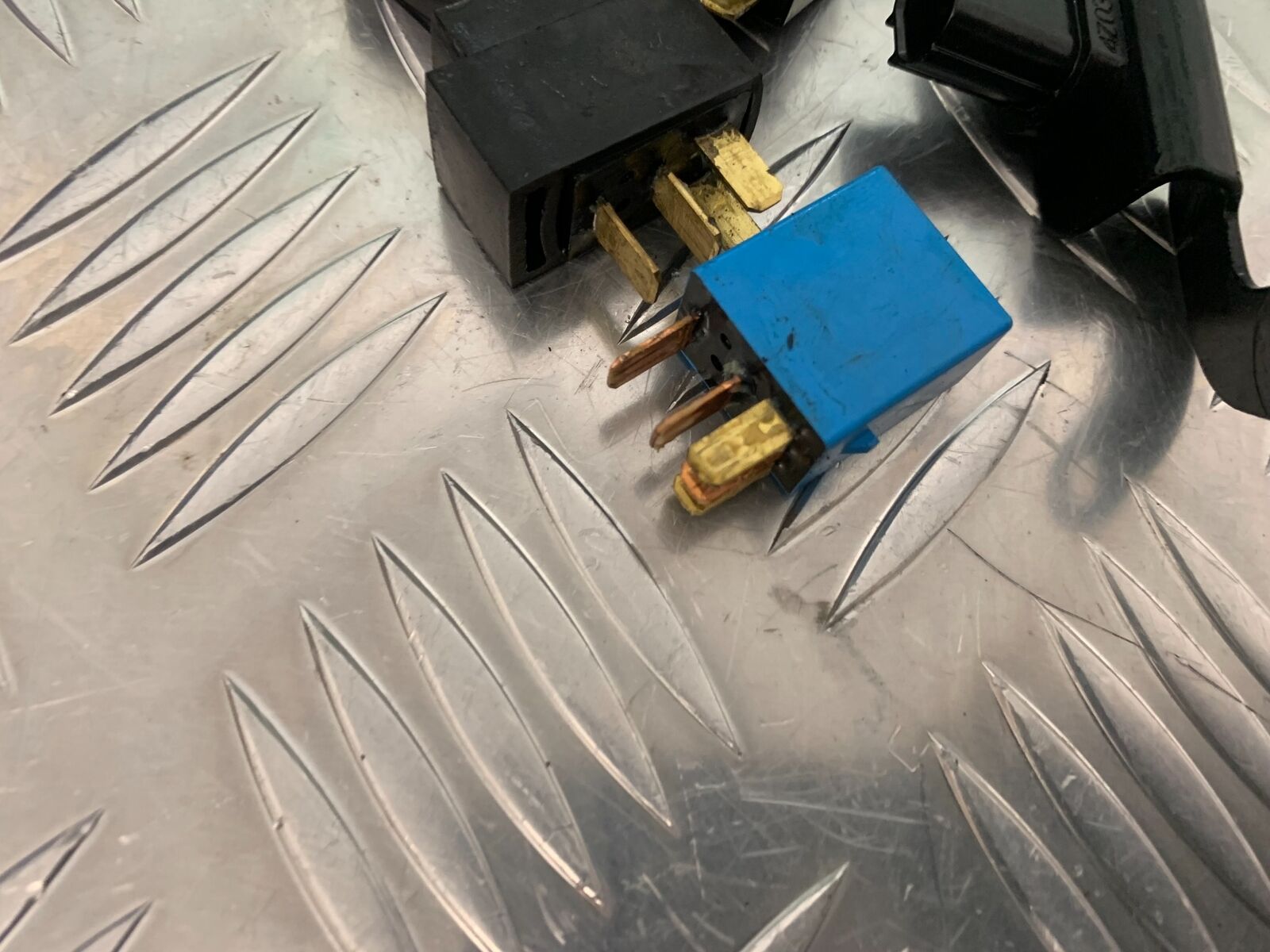 TRIUMPH TIGER 800 XCX RELAYS   YEAR 2015-2017  (STOCK 966)