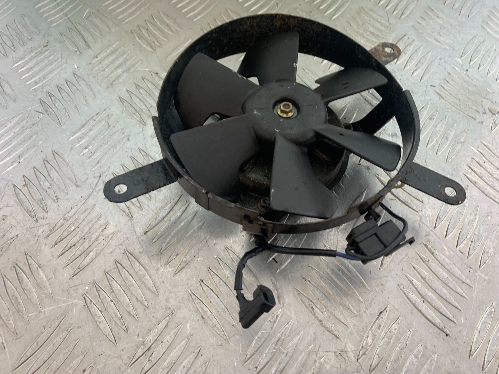 HONDA CBR600 CBR 600 F RADIATOR FAN   YEAR 2000-2003(CMB1091)