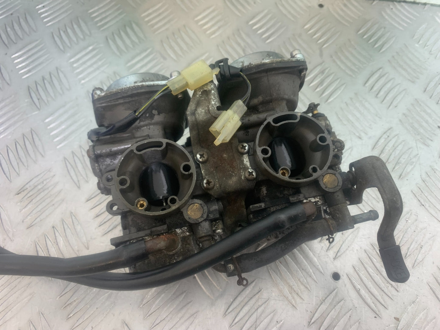 YAMAHA XV535 XV 535 VIRAGO CARBS  YEAR 1994-02 (CMB1139)