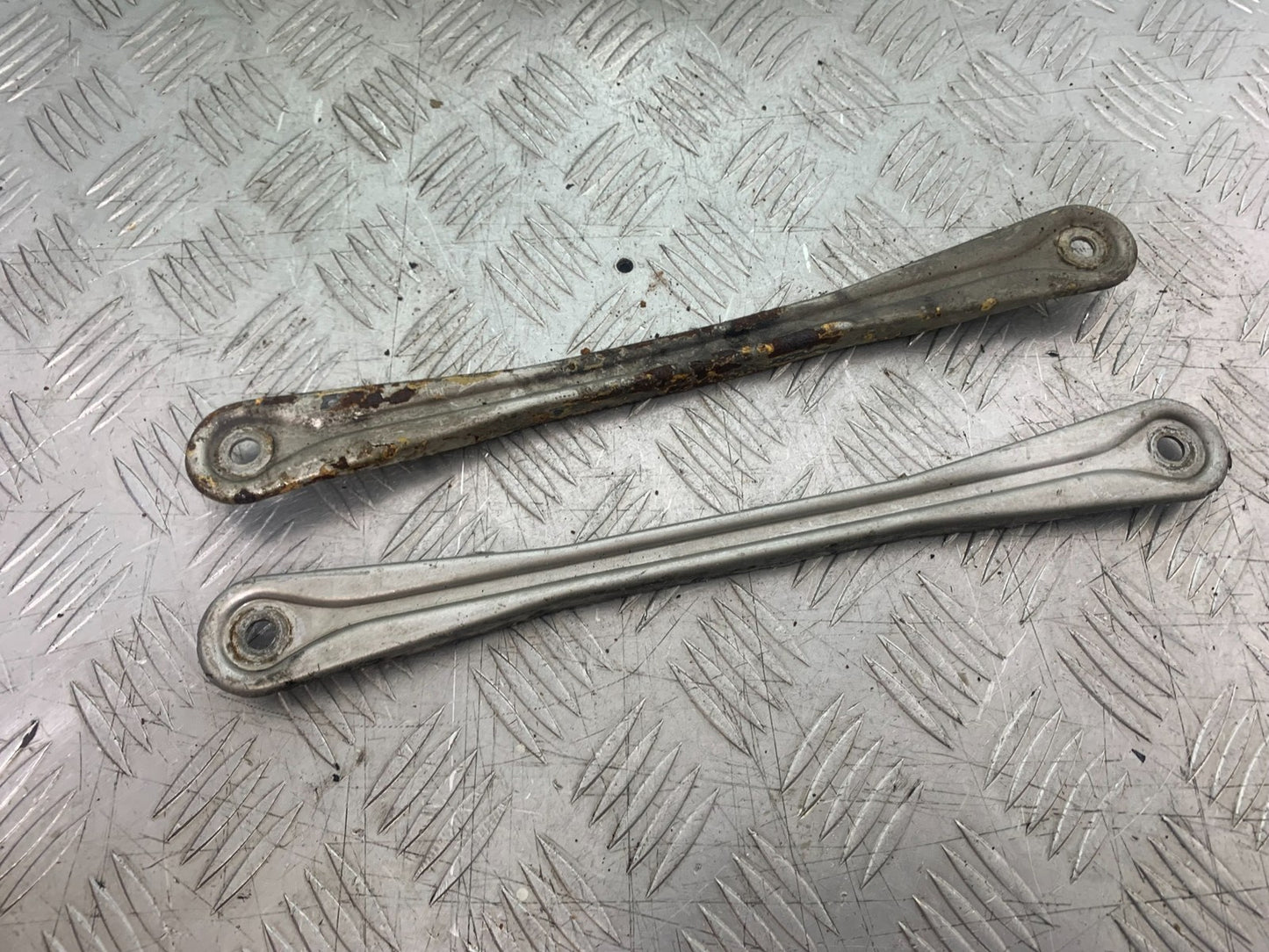 BMW K1200 K 1200 LT BRAKE ARM    YEAR 1999-07 (CMB1271)