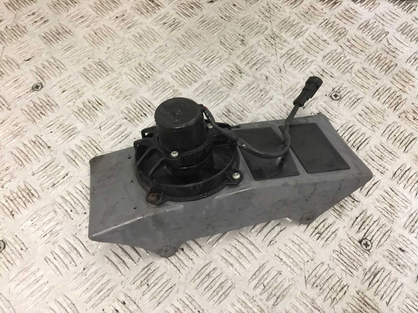 HUSQVARNA TE 610 E RADIATOR FAN  YEAR 2001 (STOCK 803)