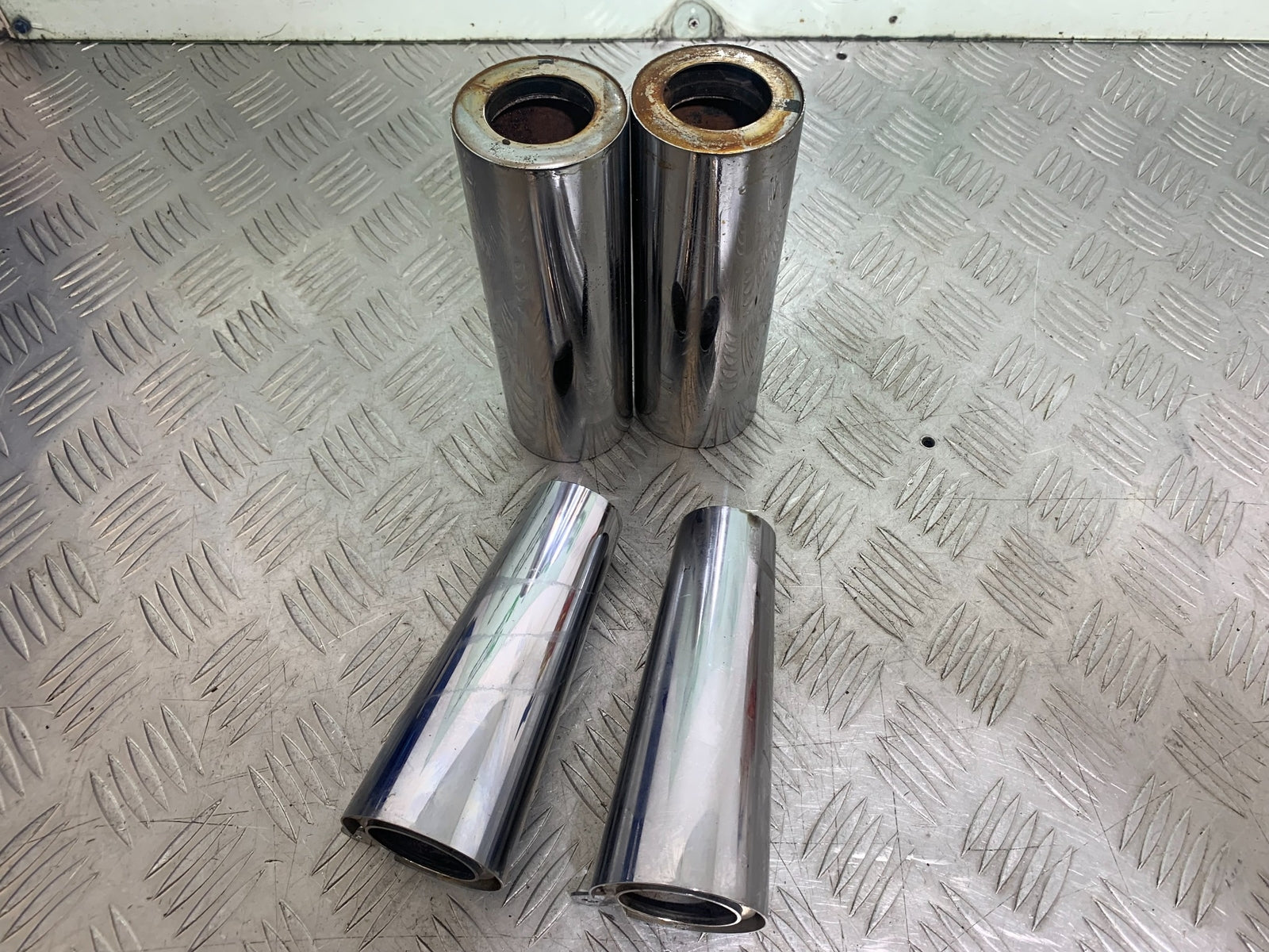 KAWASAKI VN1500 CLASSIC TOP AND BOTTOM FORKS COVERS    YEAR 1999 -2006 (CMB1166)
