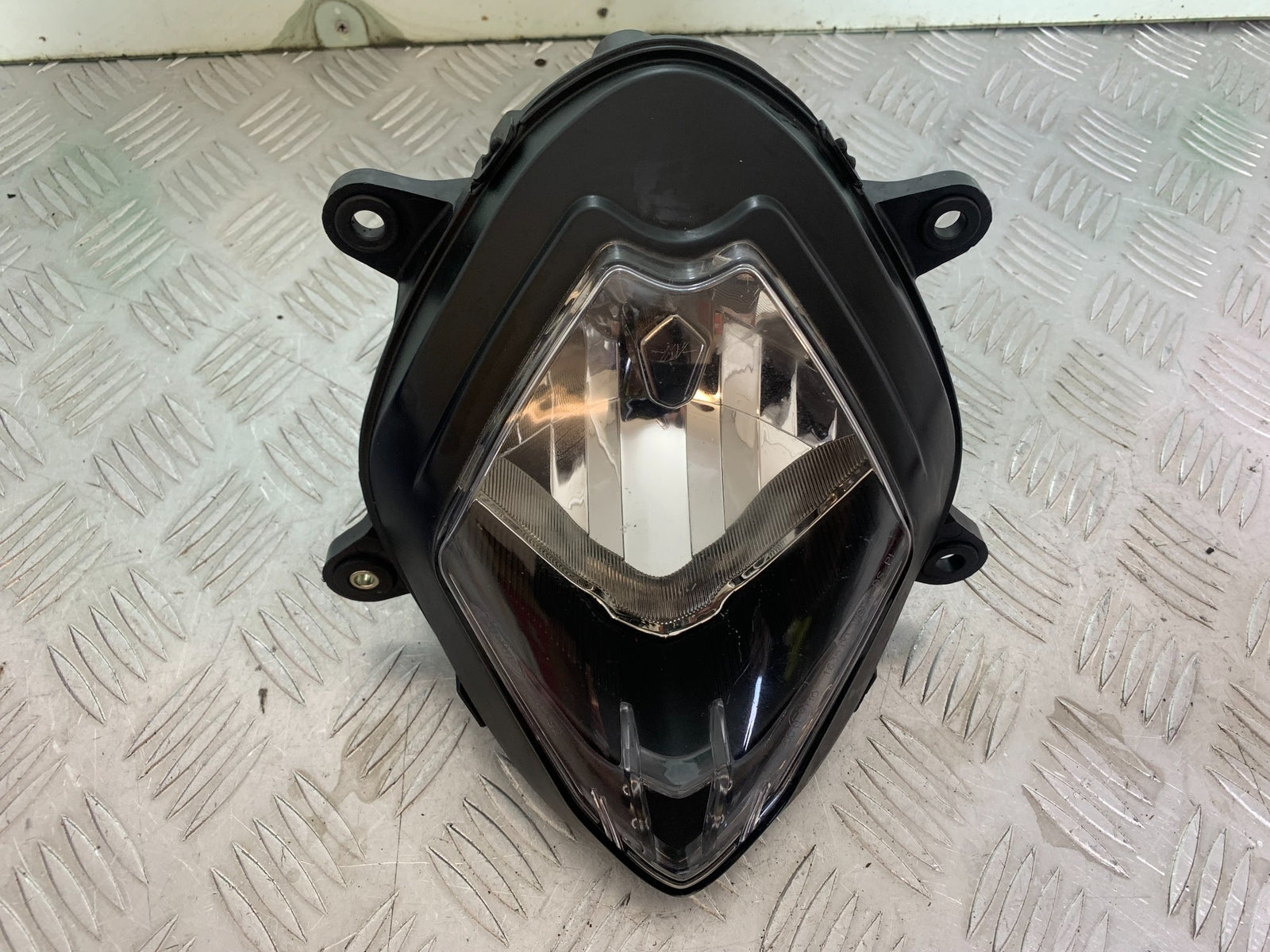 MV AGUSTA 800 F3 HEADLIGHT   YEAR 2013-2016 (CMB1152)