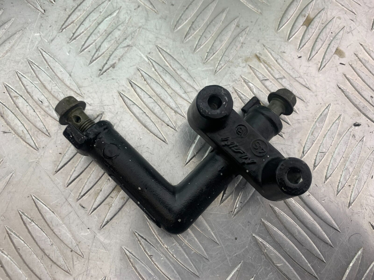 YAMAHA XVS 1100 DRAGSTAR BRAKE SPLITTER   2000-2007 (CMB1108)