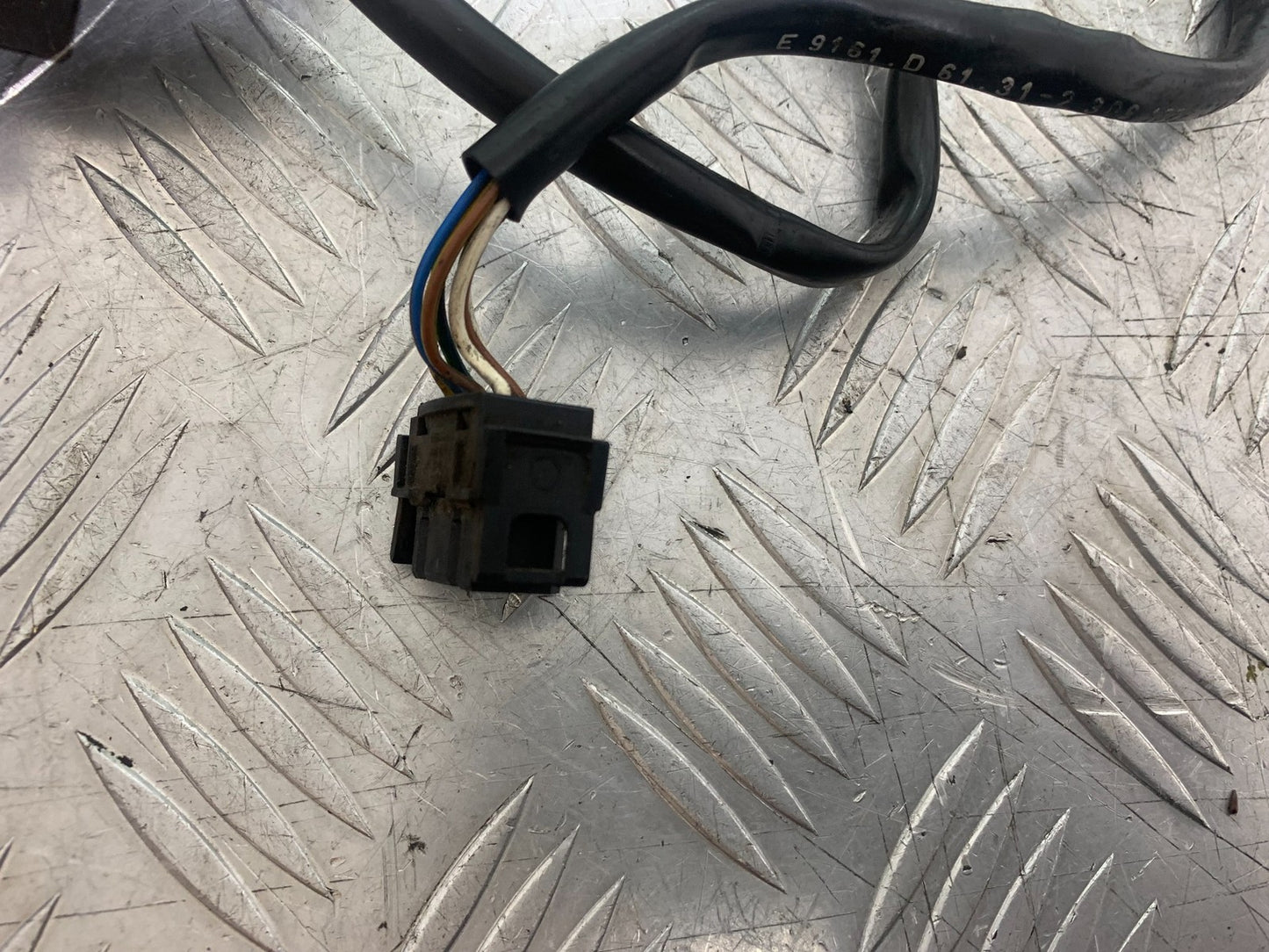 BMW R850 R R850R LEFT SWITCH GEAR   YEAR 1994-2002 (CMB1170)