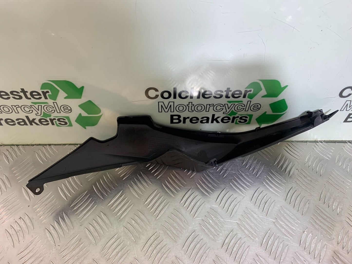 KAWASAKI NINJA 650 LEFT SEAT PANEL YEAR 2017-2019 (CMB1018)