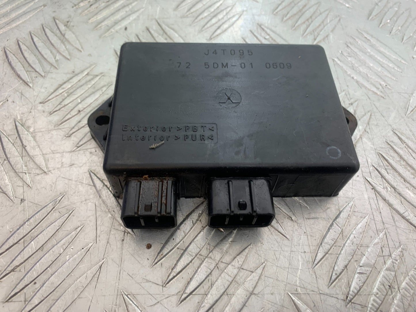 YAMAHA FZS600 FAZER 600 CDI UNIT  YEAR 1998-2001 (CMB1267)