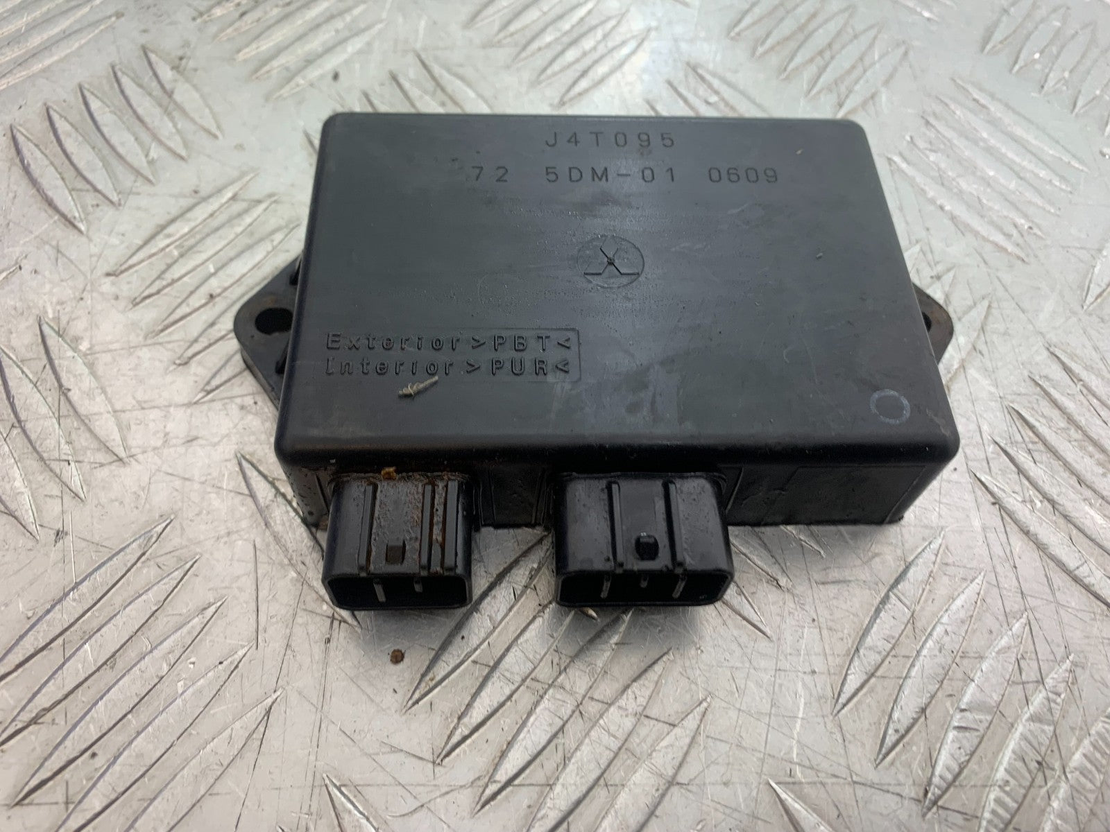 YAMAHA FZS600 FAZER 600 CDI UNIT  YEAR 1998-2001 (CMB1267)