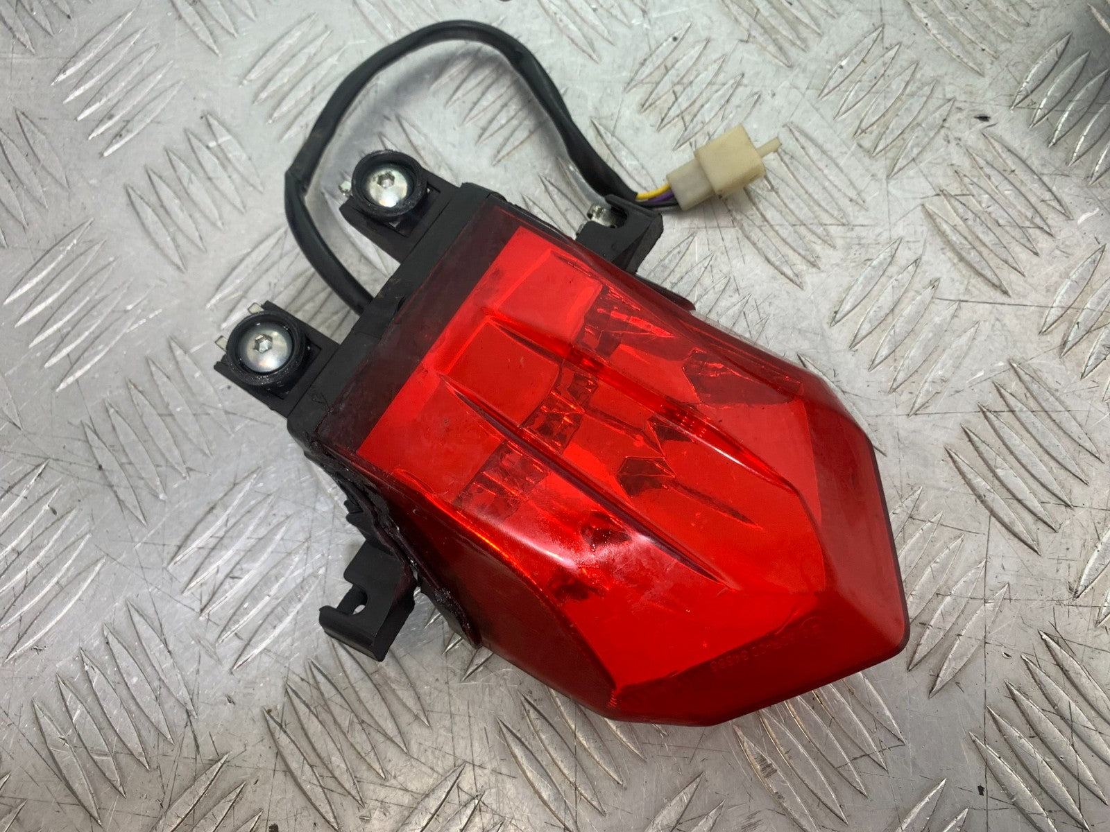 BENELLI BN125 BN 125 REAR LIGHT YEAR 2018-2021 (CMB1194)