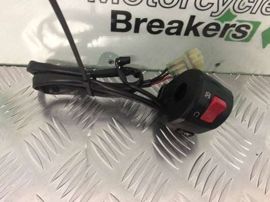 KAWASAKI Z800 Z 800 RIGHT SWITCH GEAR  YEAR  2013-2017 (STOCK 925)