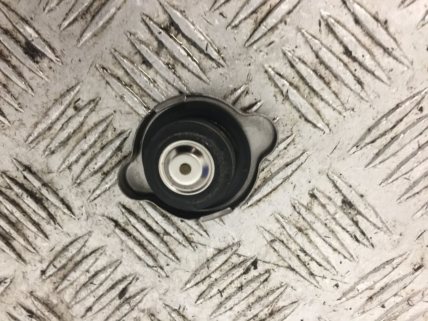 HONDA VFR1200 VFR 1200 FA RADIATOR CAP  YEAR 2010-11  (STOCK 793)