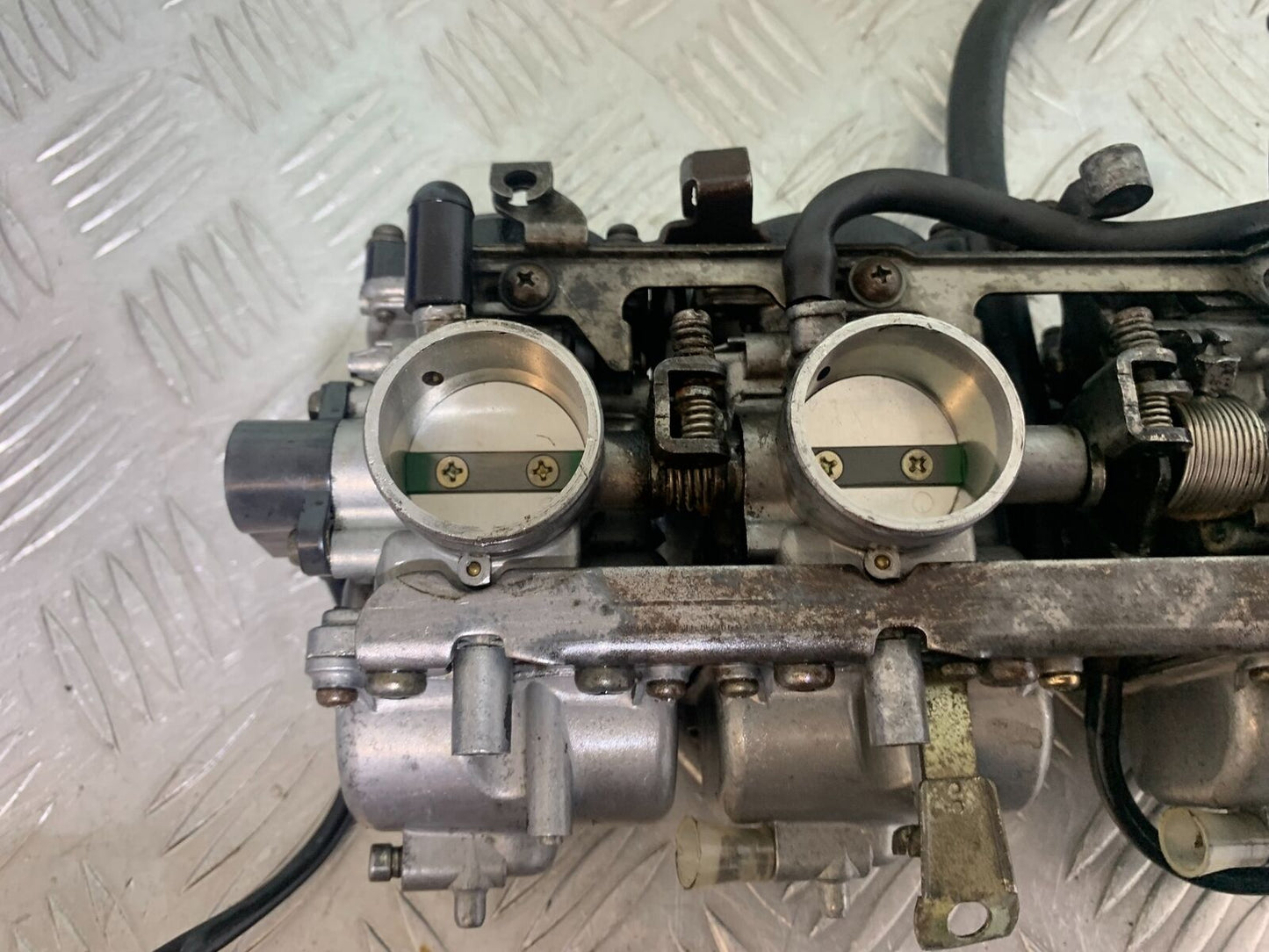 KAWASAKI Z750 ZR750 ZR-7S CARBS   YEAR 1999-05 (CMB1135)