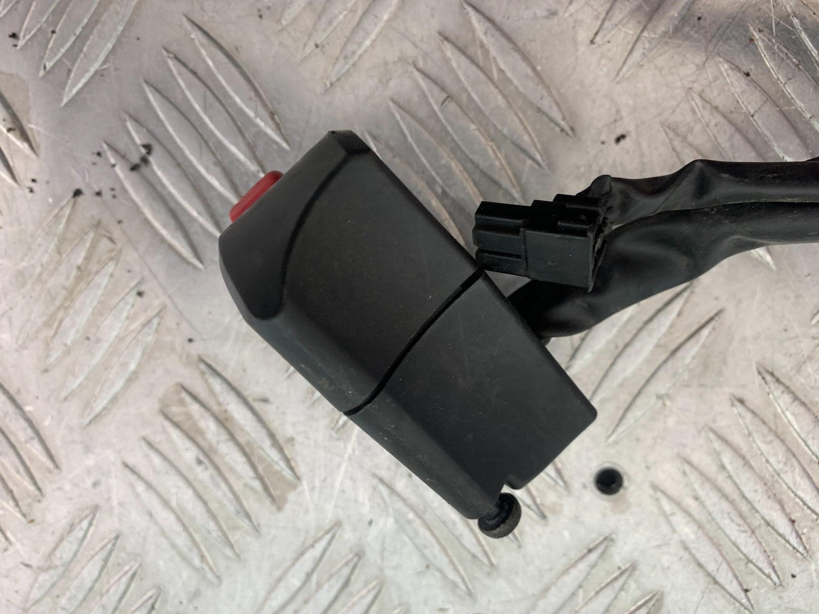 KAWASAKI ZX10R ZX 10R RIGHT SWITCH GEAR   YEAR 2011-2015 (CMB1154)