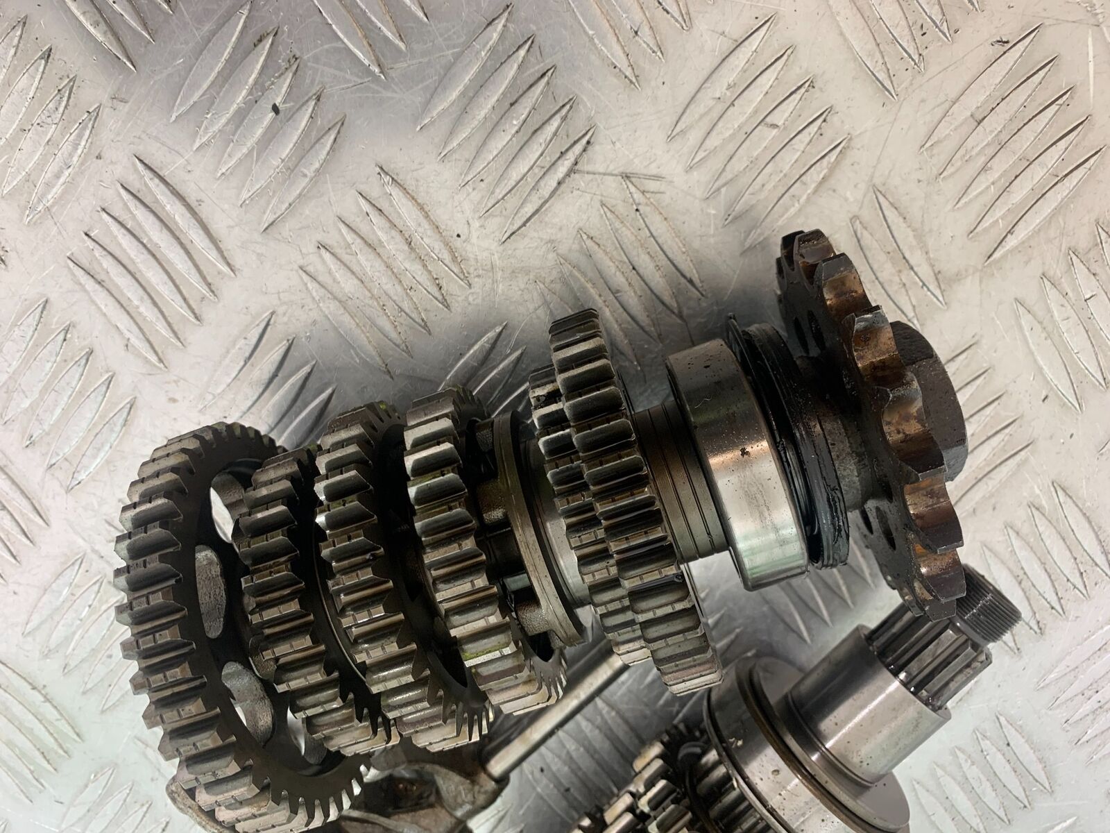 TRIUMPH 955i SPRINT ST GEARBOX   YEAR 1999-2004 (STOCK 735)