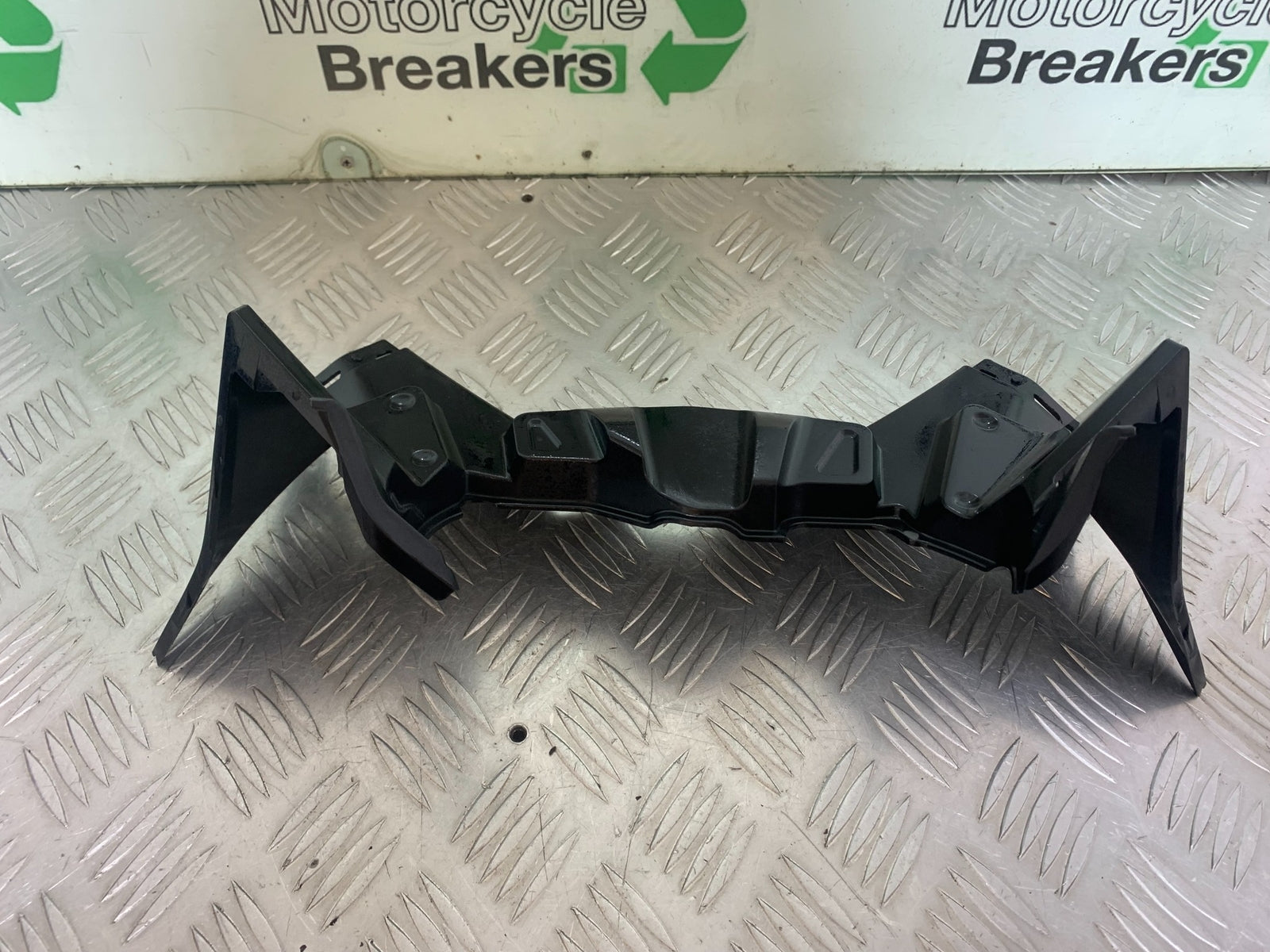 YAMAHA XJ6 XJ6-S CLOCK SURROUND   YEAR 2009-2015  (CMB1070)