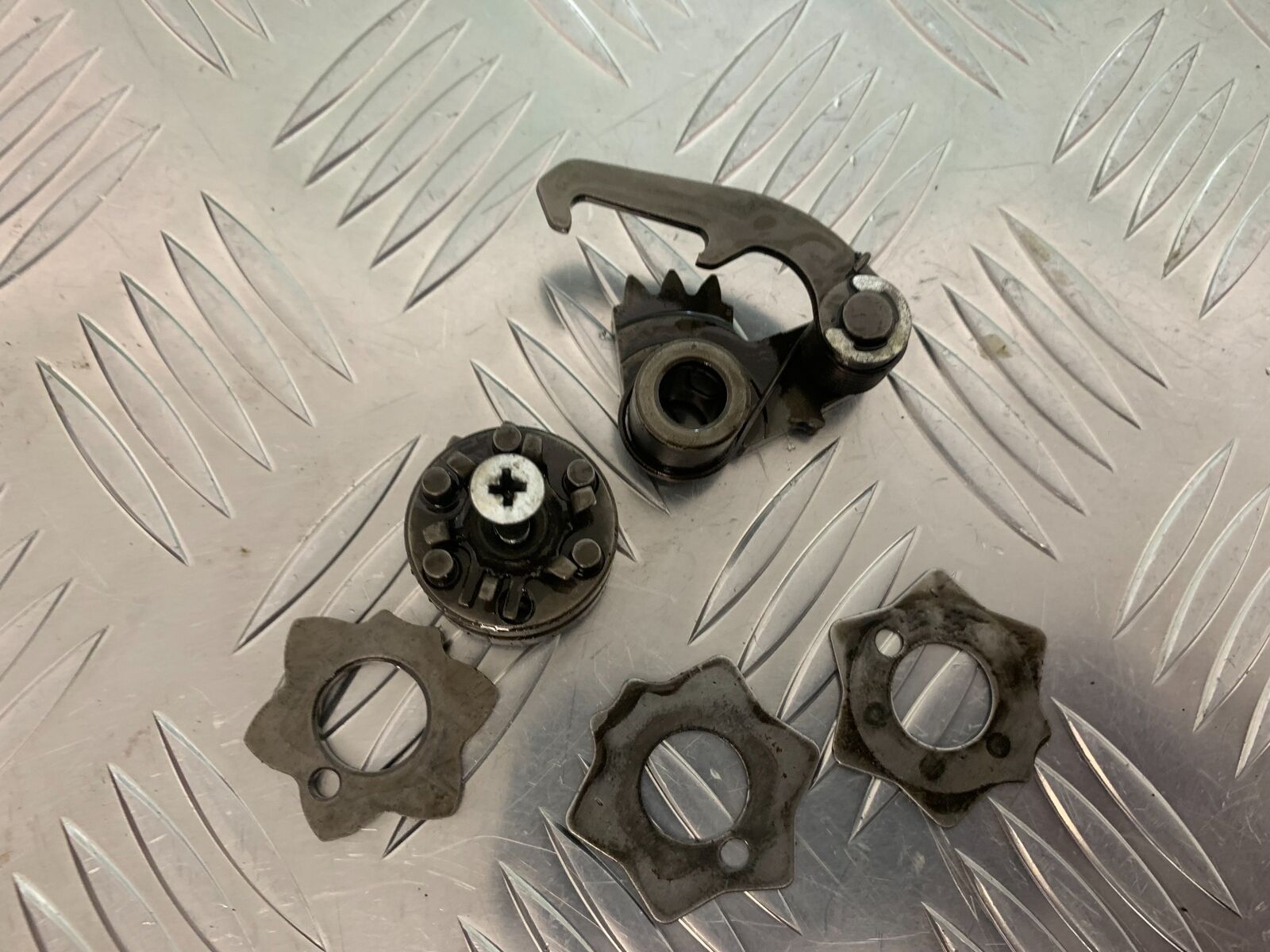 YAMAHA XT250 XT 250 GEAR SELECTOR PARTS  YEAR 1980-1982  (STOCK 944)