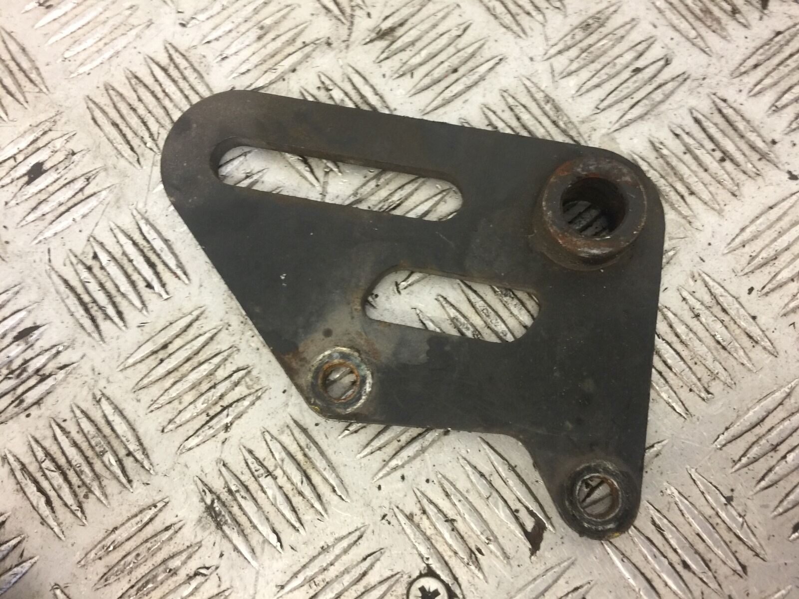KEEWAY SUPERLIGHT 125 REAR CALIPER BRACKET  2018 (STOCK 553)