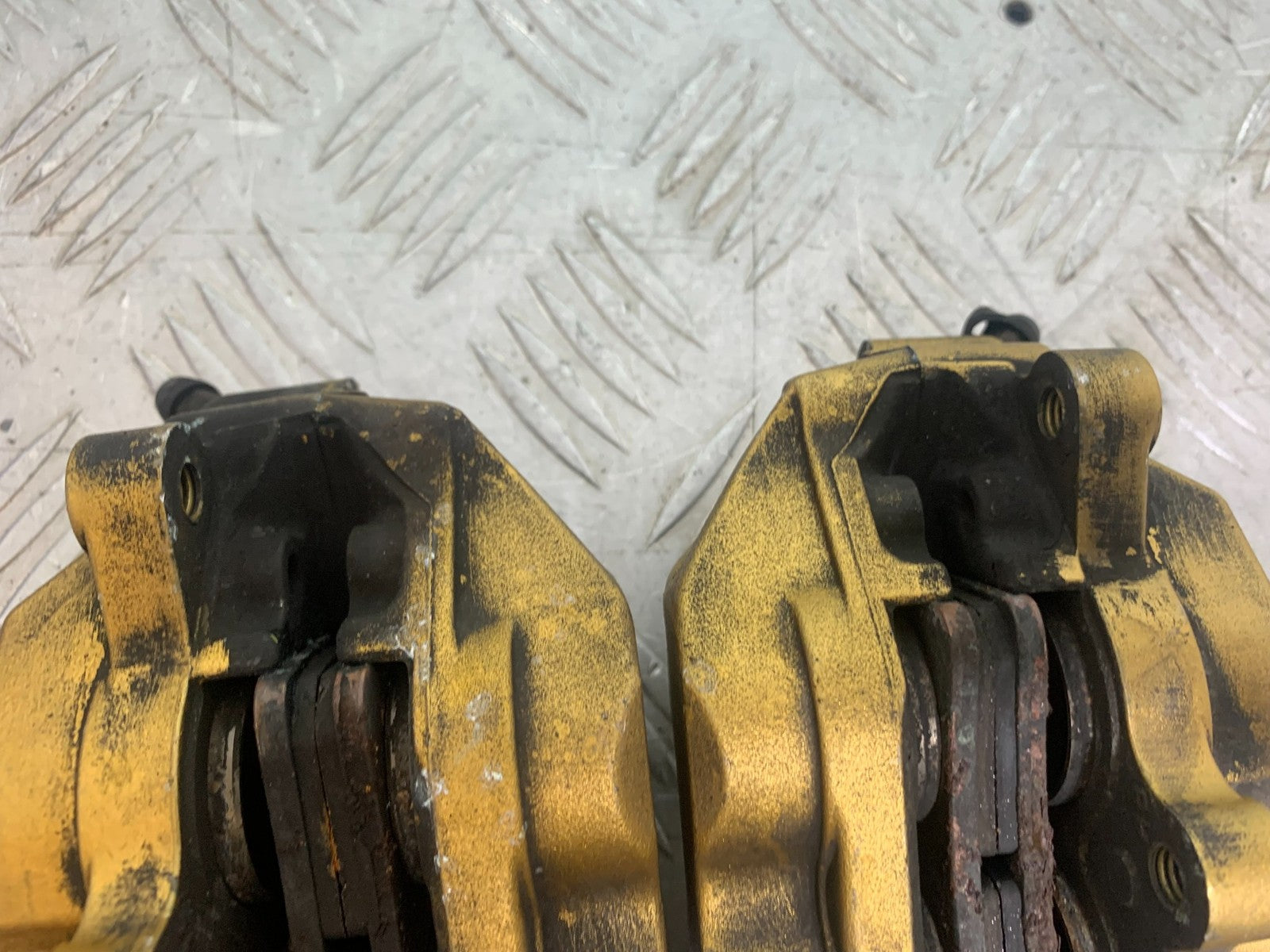 HONDA CBR600 CBR 600 RR FRONT CALIPERS   YEAR 2003-2004 CMB1173)