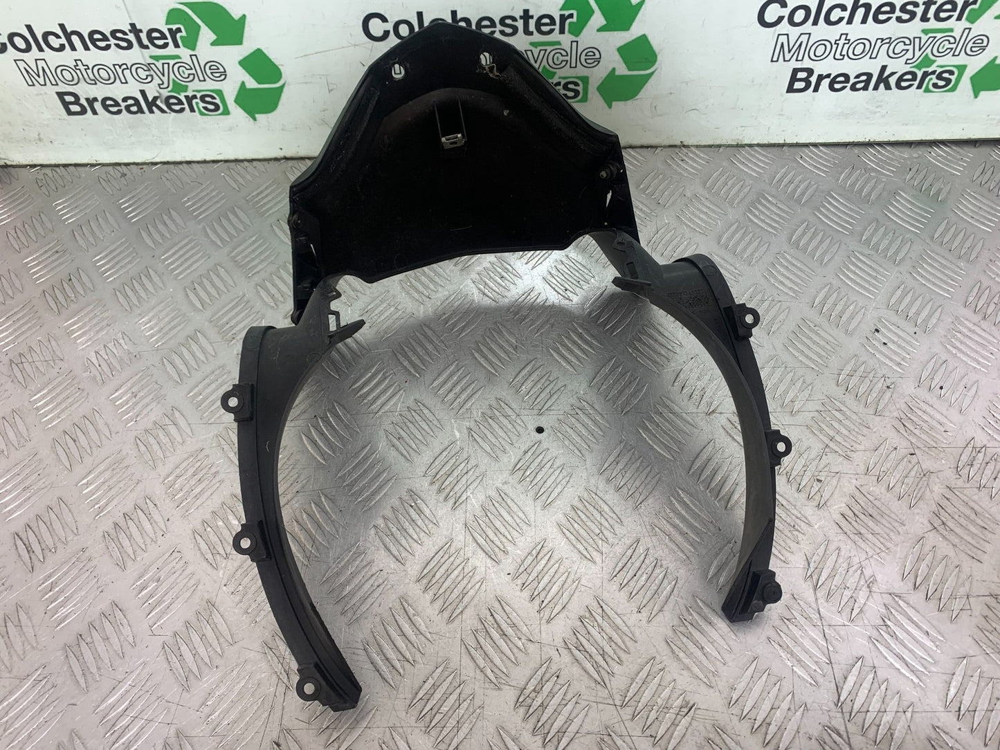 HONDA XL125 VARADERO CLOCK SURROUND   YEAR 2001-2006  (CMB1210)