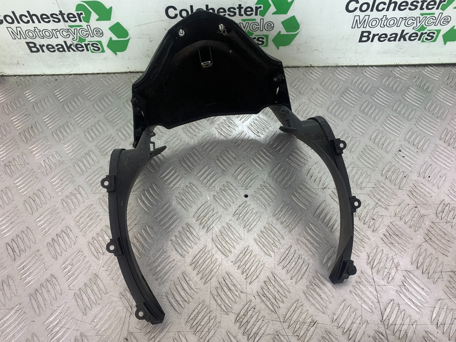 HONDA XL125 VARADERO CLOCK SURROUND   YEAR 2001-2006  (CMB1210)