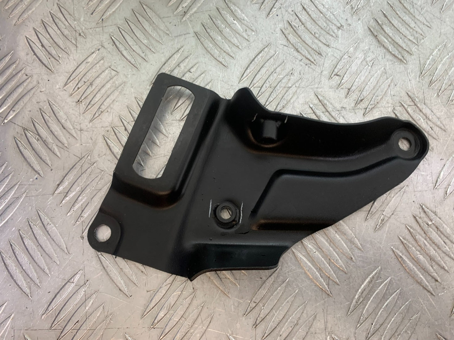 TRIUMPH TRIDENT 660 FRAME BRACKET  YEAR 2021-2024 (CMB1295)