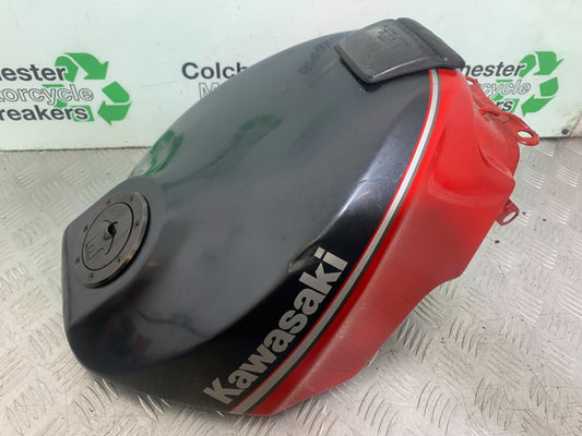 KAWASAKI GPZ600 GPZ 600 PETROL TANK YEAR 1988-90 (CMB1258)