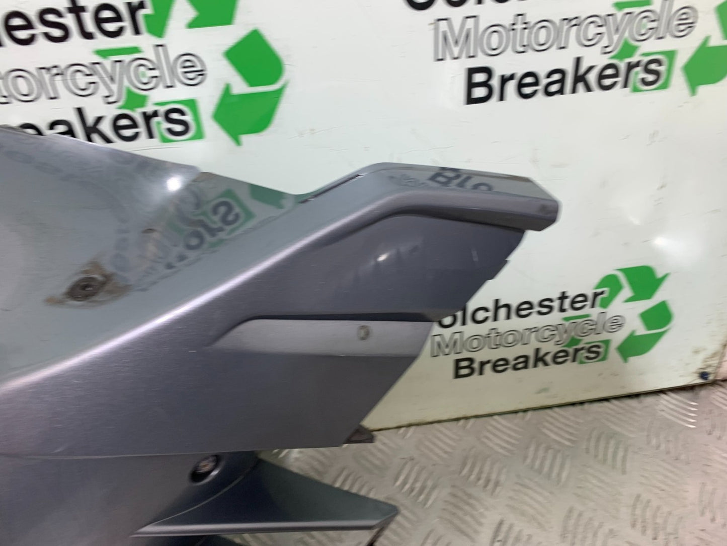 KAWASAKI GTR1400 GTR 1400 RIGHT MIDDLE FAIRING PANEL   YEAR 2007-2009 (CMB1306)