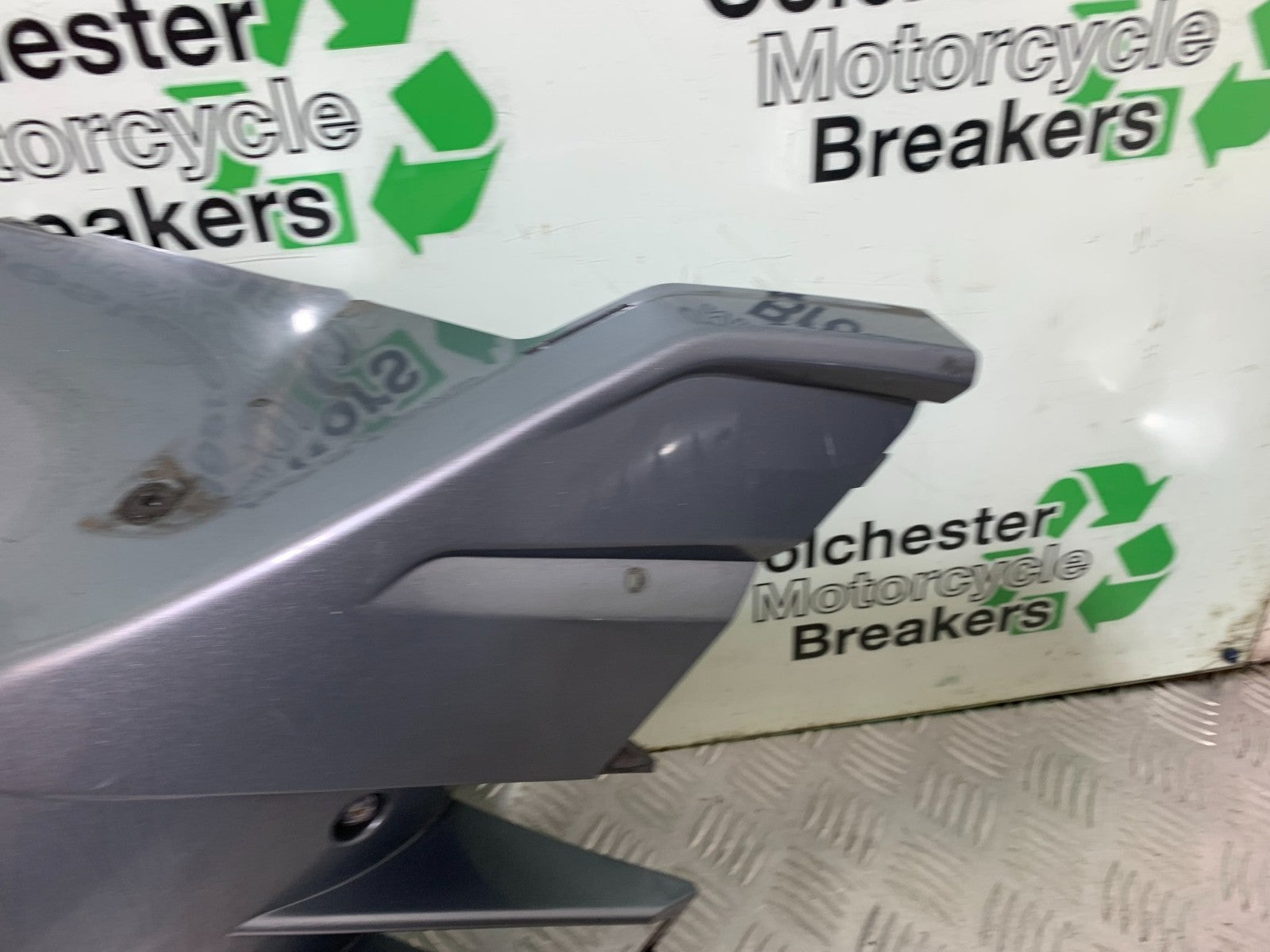 KAWASAKI GTR1400 GTR 1400 RIGHT MIDDLE FAIRING PANEL   YEAR 2007-2009 (CMB1306)