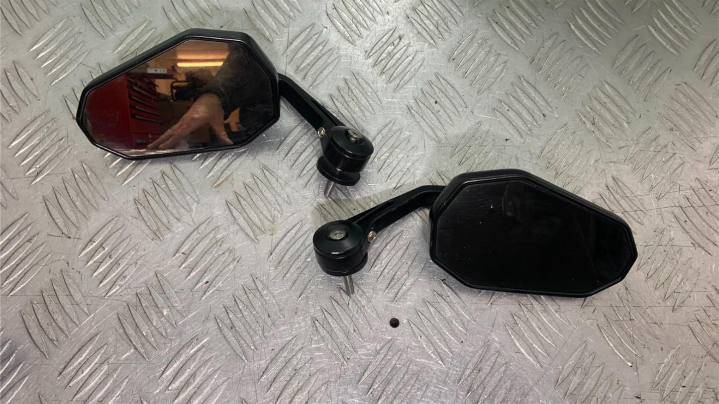 TRIUMPH 675 STREET TRIPLE RX HANDLEBAR MIRRORS   2015- 2017 (CMB1299)