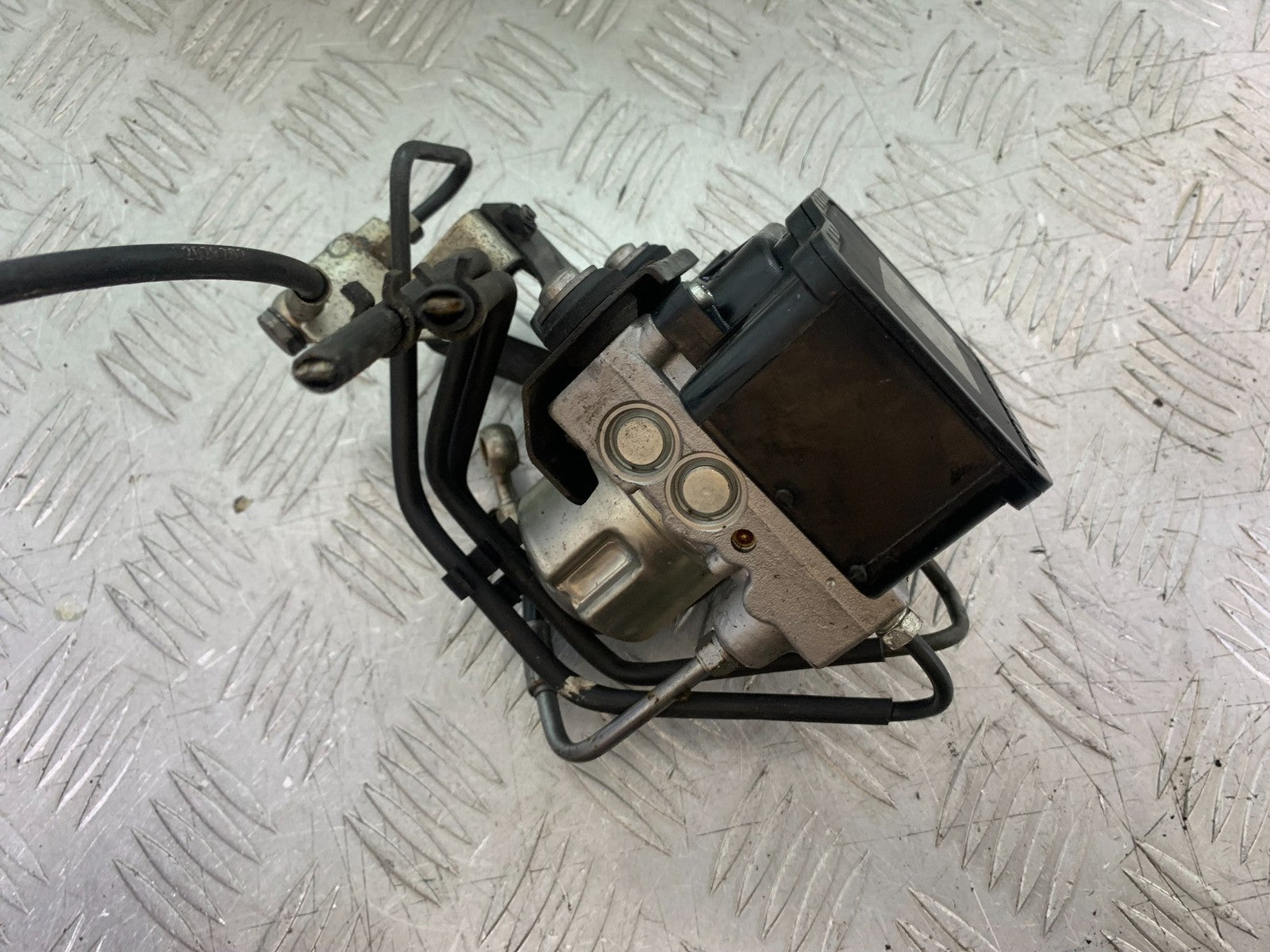 TRIUMPH 1050 SPRINT GT ABS PUMP  YEAR 2010-2016 (CMB1250)