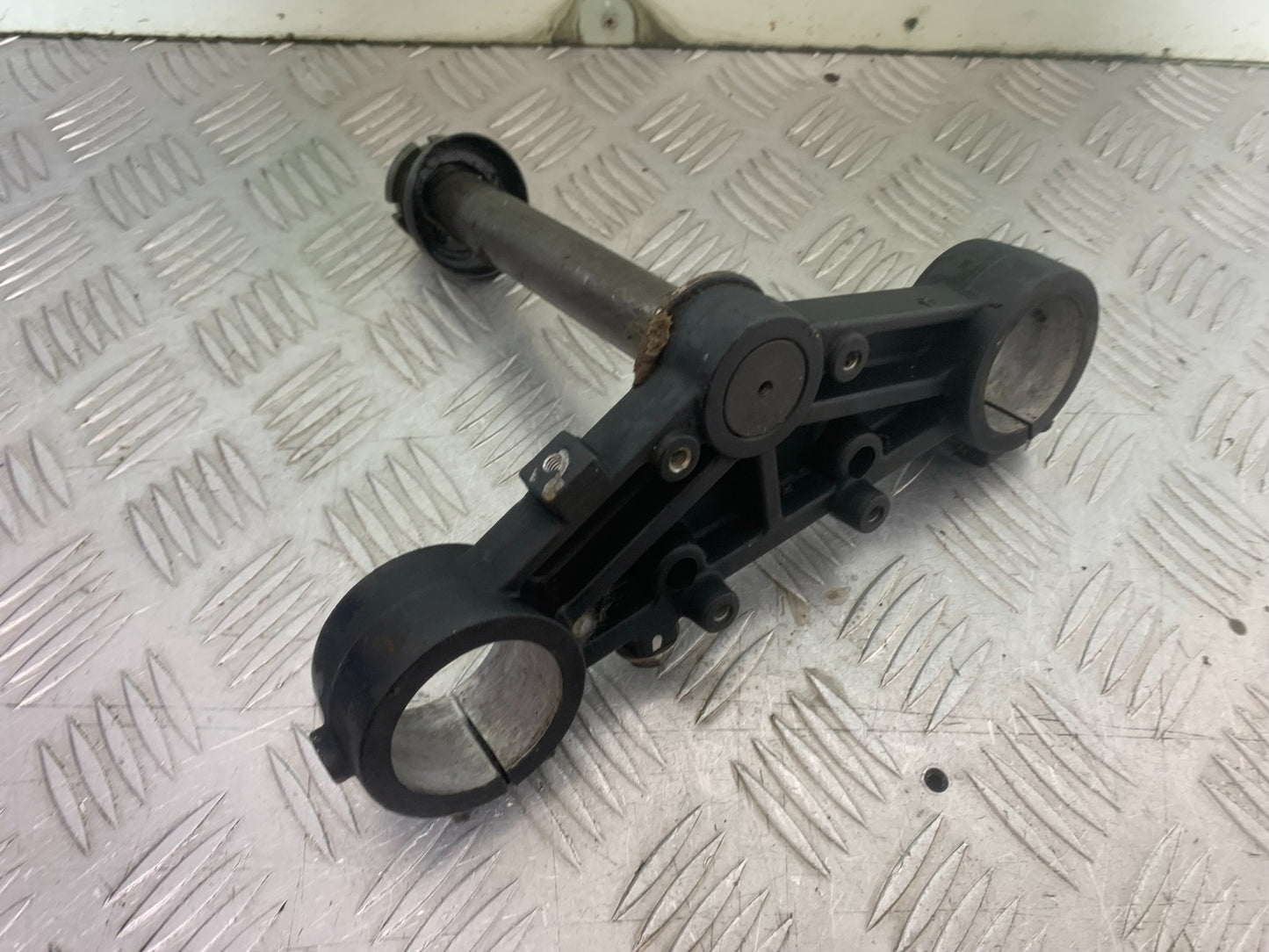 BENELLI BN125 BN 125 BOTTOM YOKE  YEAR 2018-2021 (CMB1245)